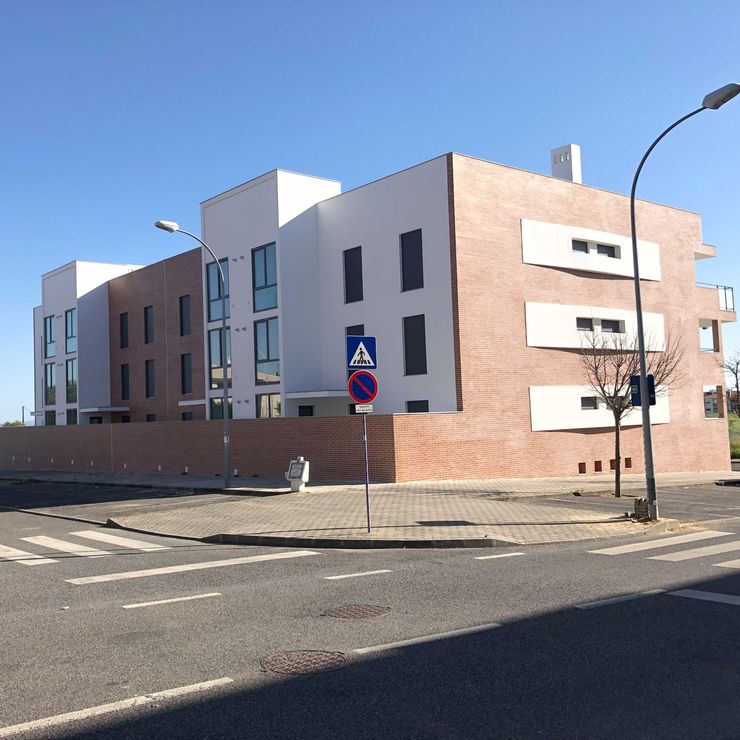 2 edifícios de habitação em Paço de Arcos Rofreicrc lda|