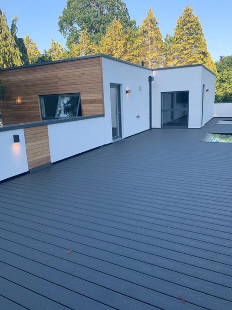 Contemporary 4 Bedroom Detached House, Burcot, Abingdon Abodde Luxury Homes Modern balcony, veranda & terrace