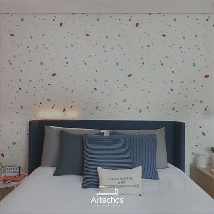 Cabeceira em quarto feminino Artachos Decorações Quarto de criançasCamas e berços