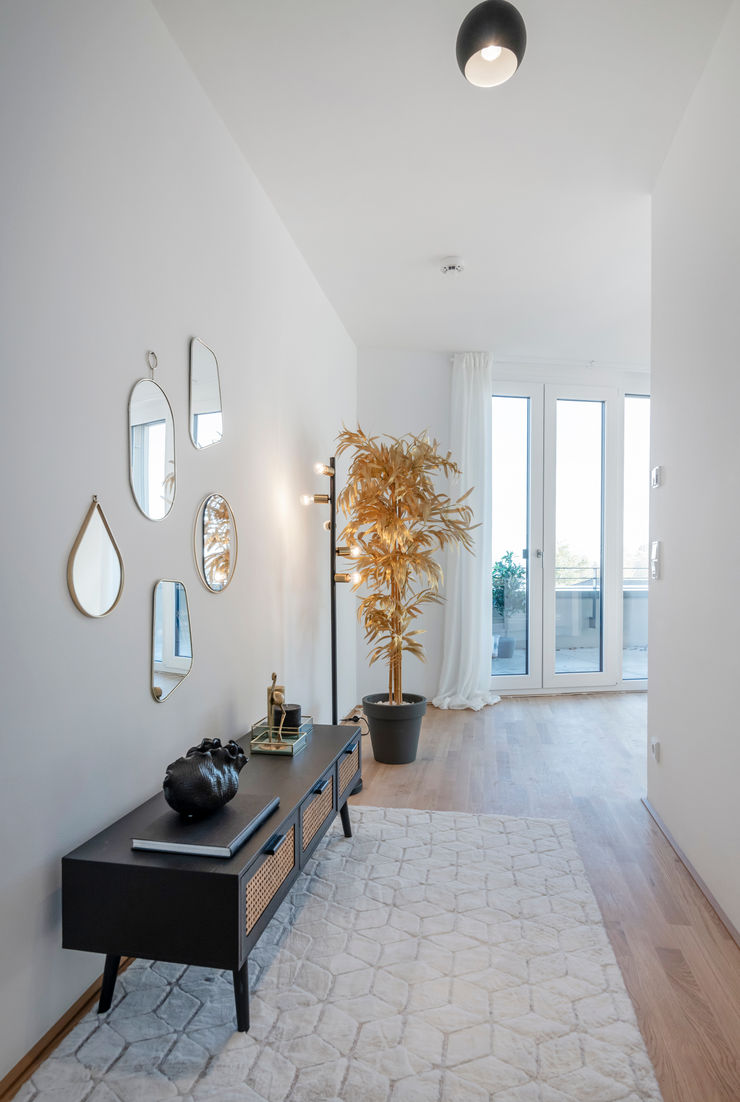 Nouveau Art D´éco Cornelia Augustin Home Staging Moderner Flur, Diele & Treppenhaus