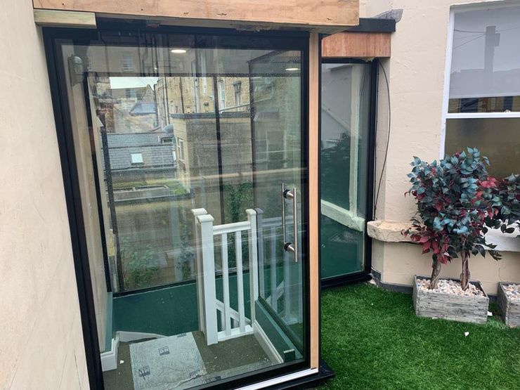 Bath Winter 2020 Glass Structures Limited Modern corridor, hallway & stairs