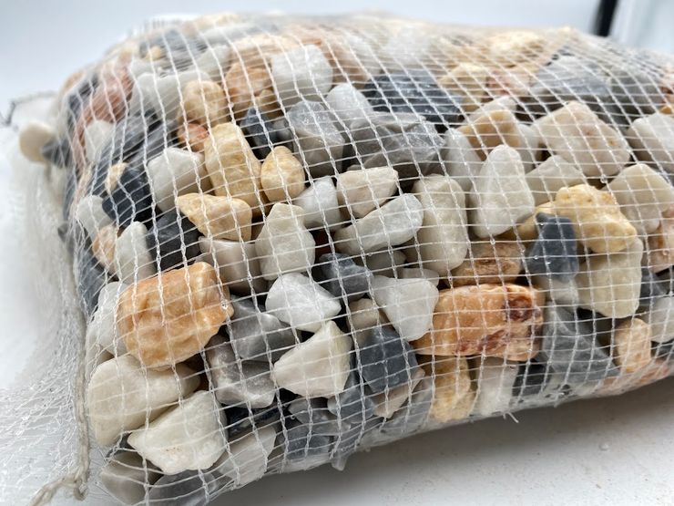 Detail of 20 kg white mesh MIXCOLOR Hawaii gravel 12-20 mm Canteras el Cerro Garden Accessories & decoration Stone Multicolored