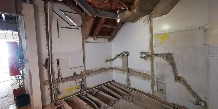 Remodelação de apartamento de luxo no Chiado // Refurbishment of high end residential apartment in Chiado, Lisbon IIP - Reabilitação e Construção