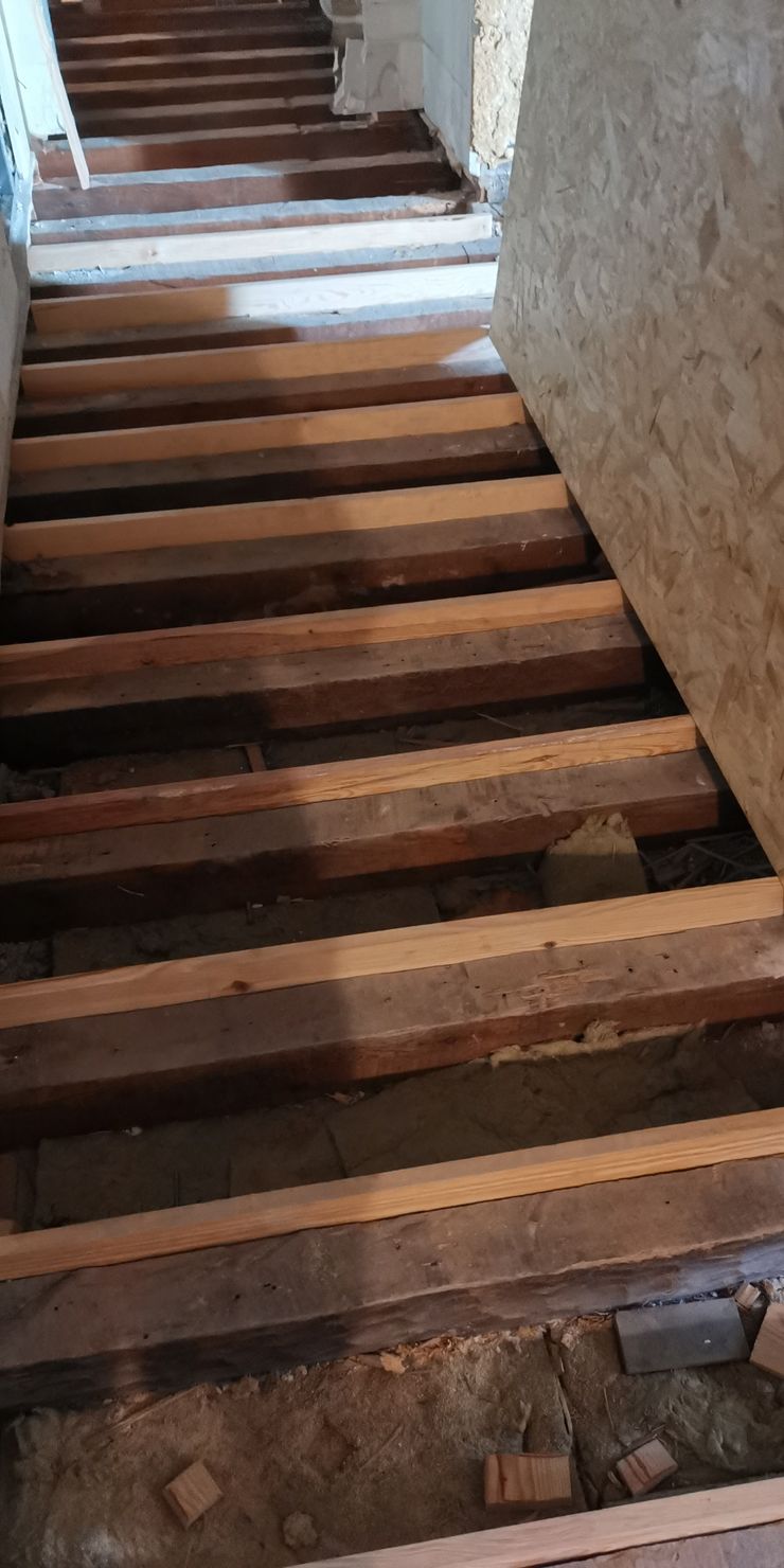 Remodelação de apartamento de luxo no Chiado // Refurbishment of high end residential apartment in Chiado, Lisbon IIP - Reabilitação e Construção