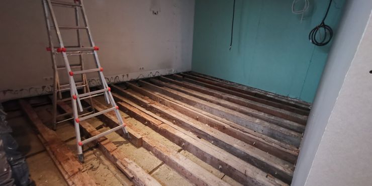 Remodelação de apartamento de luxo no Chiado // Refurbishment of high end residential apartment in Chiado, Lisbon IIP - Reabilitação e Construção