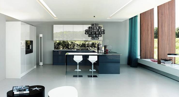 Luxusküche / italienische designerküche mit küchenoberfläche aus ... Moderne luxus küche