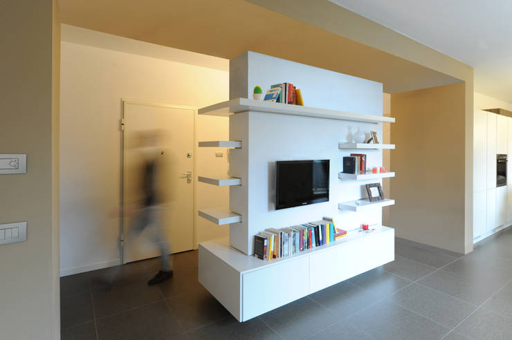 Salas de estilo minimalista por GRAZIANI & DICEMBRINO