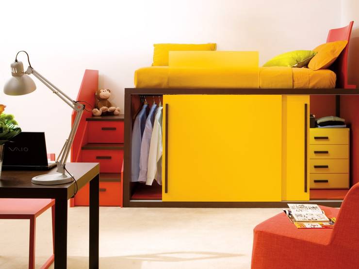 Hochbett im Kinderzimmer mit dem Raumwunder hoch hinaus Hochbett im Kinderzimmer mit dem Raumwunder hoch hinaus