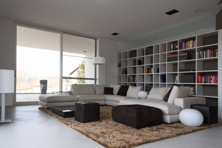 Das wohnzimmer in braun gestalten und zeitlos im trend bleiben