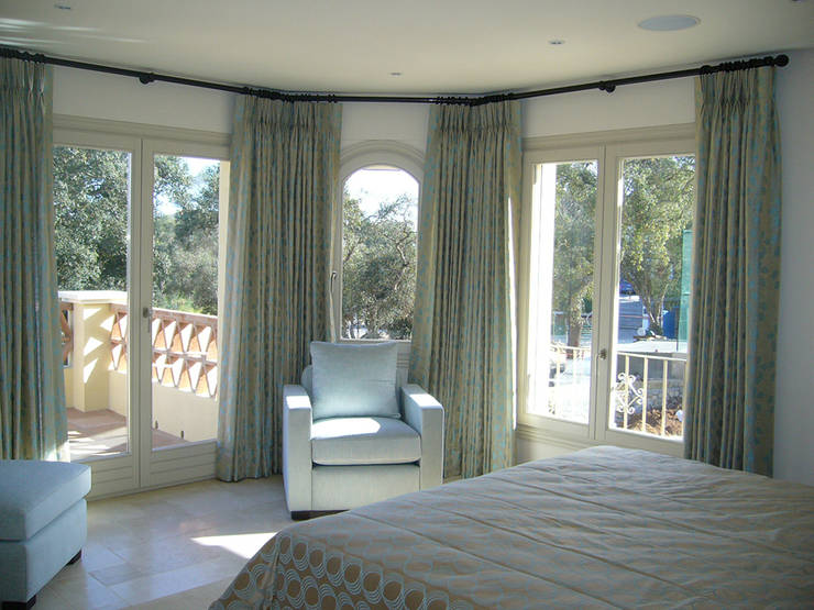 Cortinas y ropa de cama de decoración andalusà textil & tapicerÃa ...