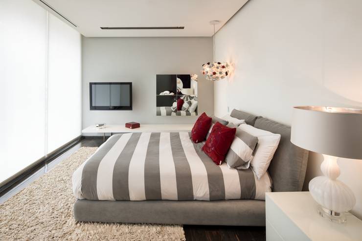 15 Wege, den Fernseher ins Schlafzimmer zu integrieren