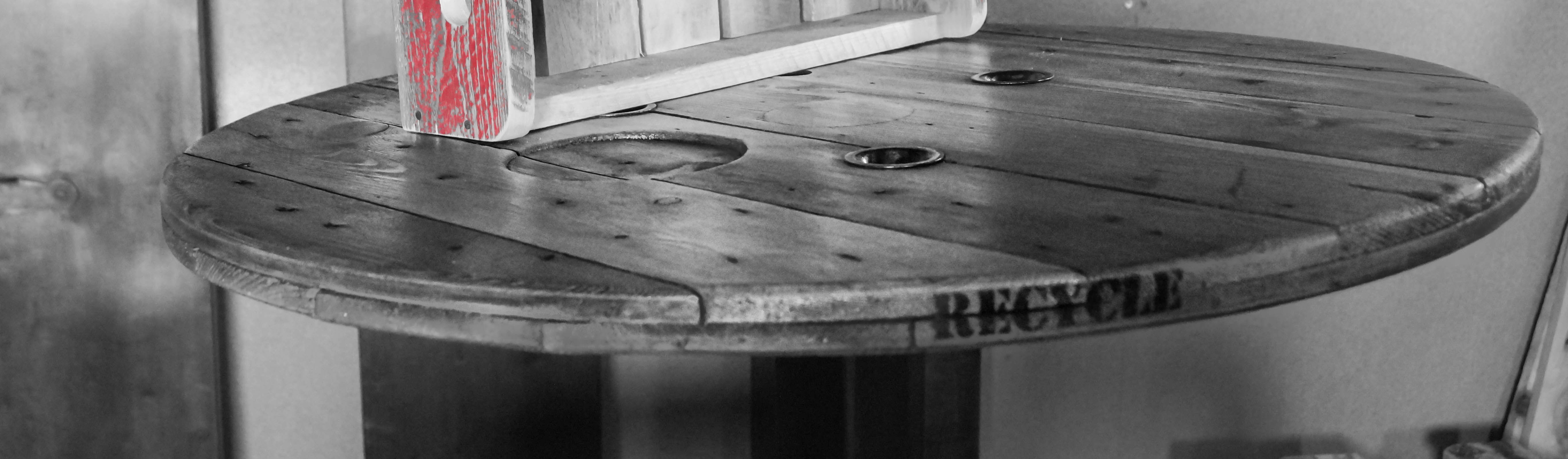 Banquettes coffres en bois de palette revalorisé par ...