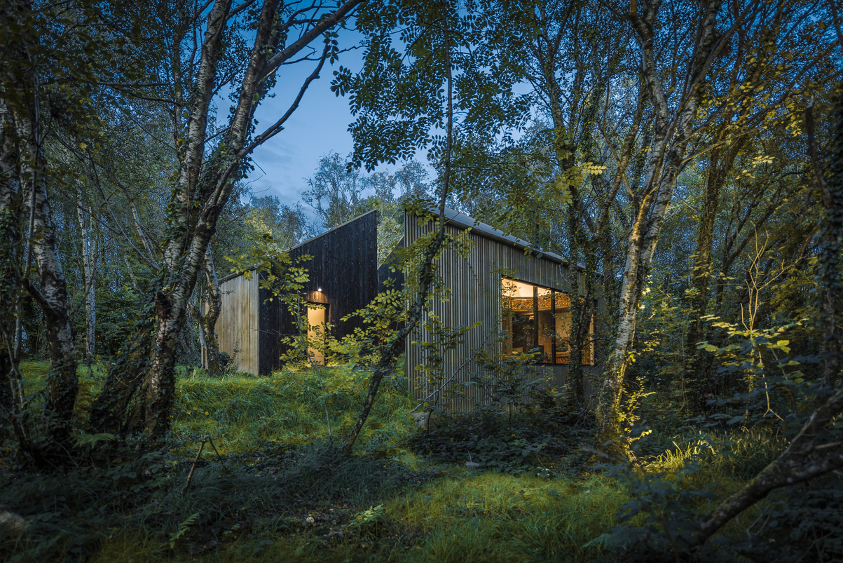 RA\\ Rebelo de Andrade