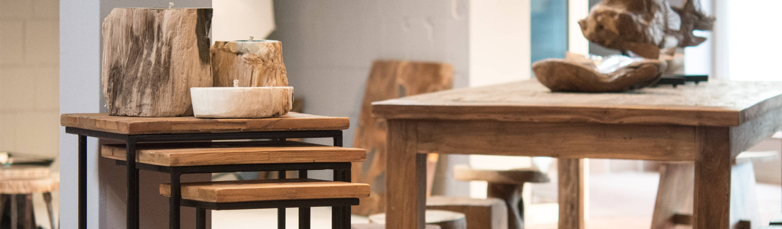 On Living Furniture Trade Gmbh Mobel Accessoires In