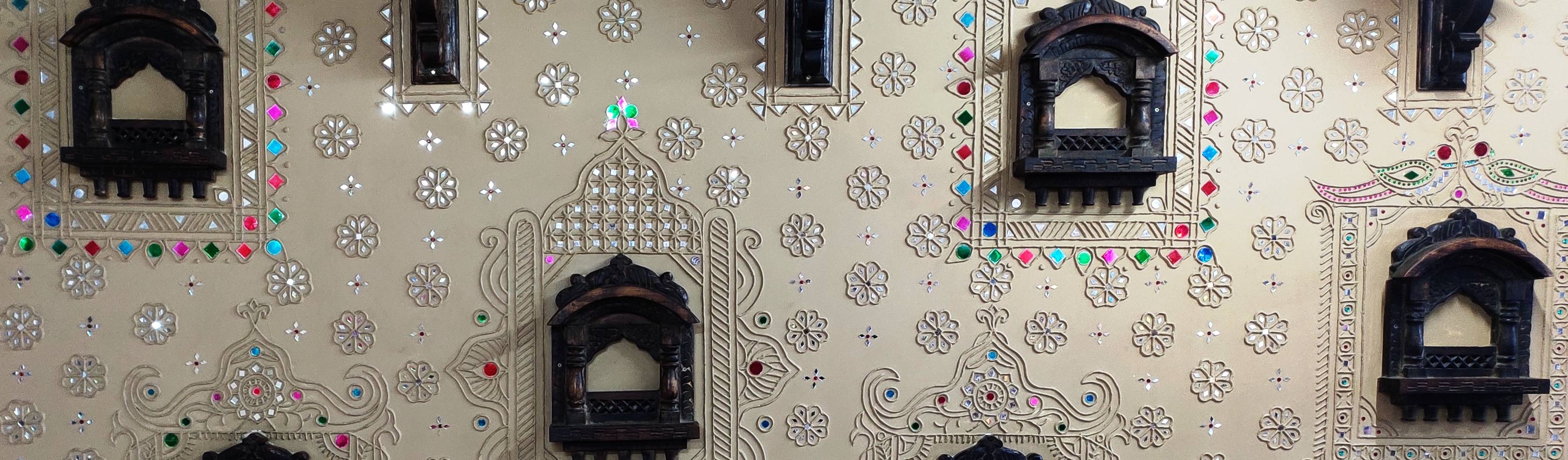 Mud Mirror Lippan Work Artist Kutchi Traditional Wall Art Work
