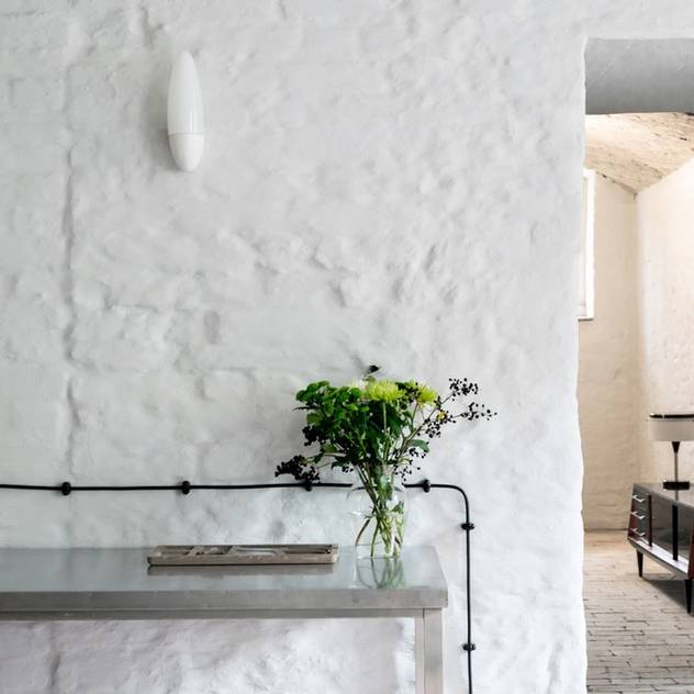 Walls & flooring by Loft Kolasiński