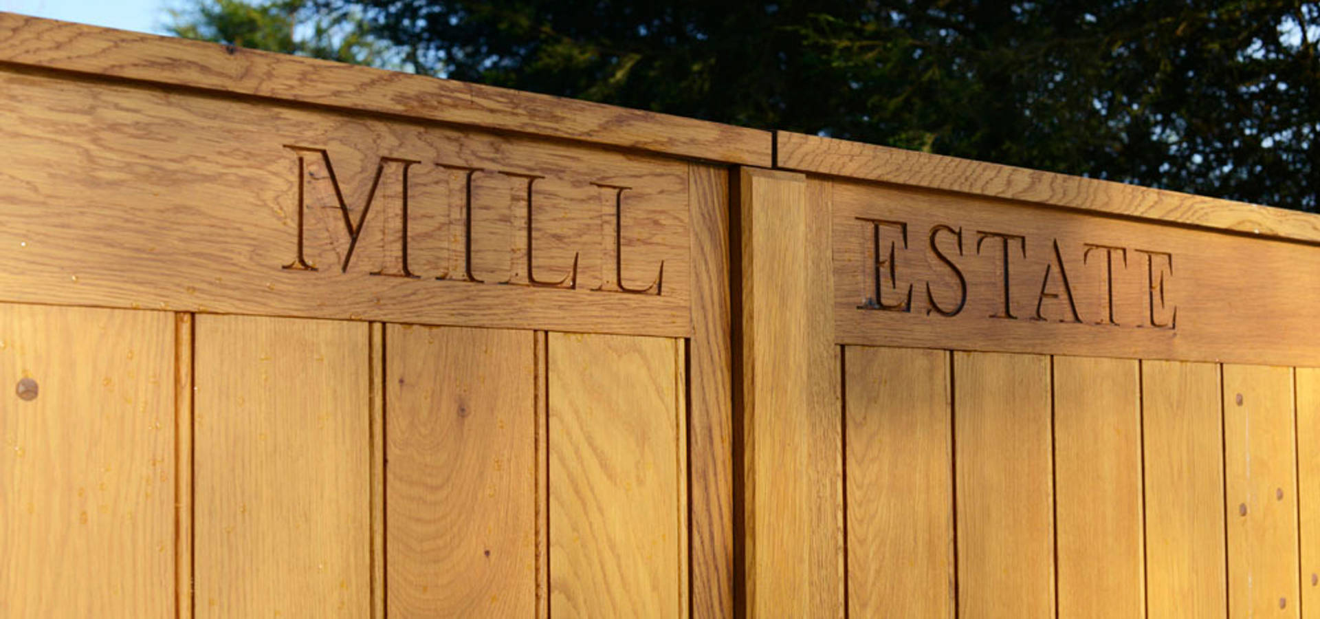 Curved Top Wooden/Timber Gate homify