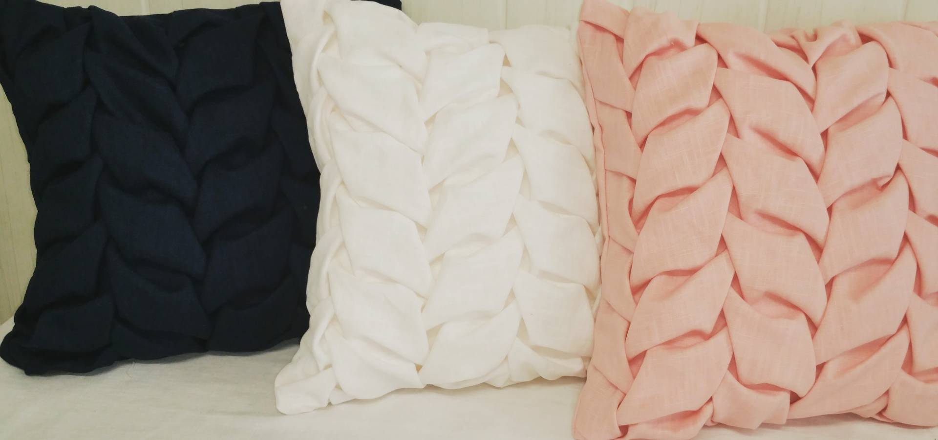 Au Joli Coussin Textiles Tissus D Ameublement A Aoste Sur Homify