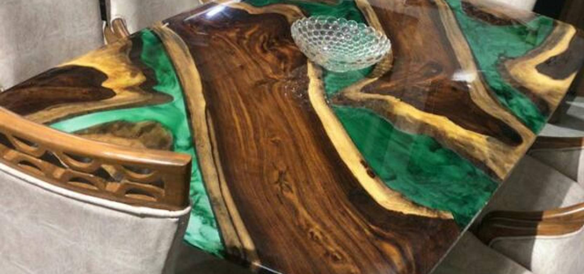 Handcrafted Custom Designed Epoxy Resin Dining Table Homify Tripod consolation table, oak splay legs with rimmed edge and inlaid wooden discs in epoxy resin. handcrafted custom designed epoxy resin