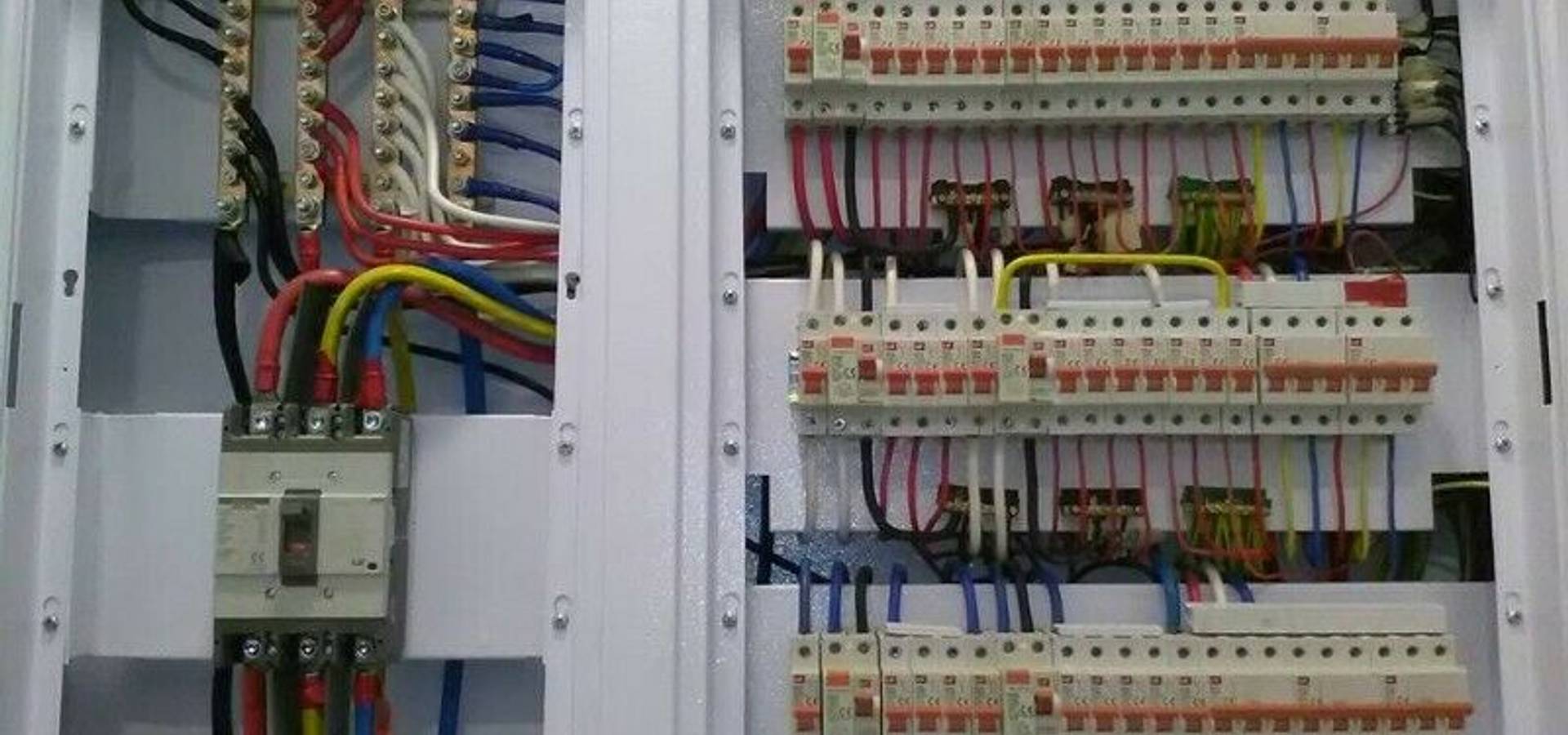 Pretoria east electricians 0718742375 no call out Emergency