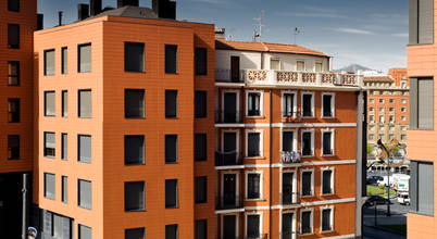 AGUILAR Y VARONA ARQUITECTOS S.L.P.