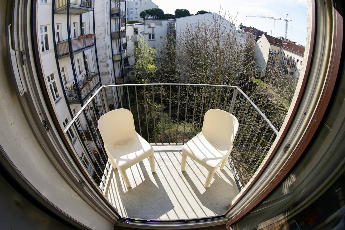 Ein mini balkon kommt ganz groà raus