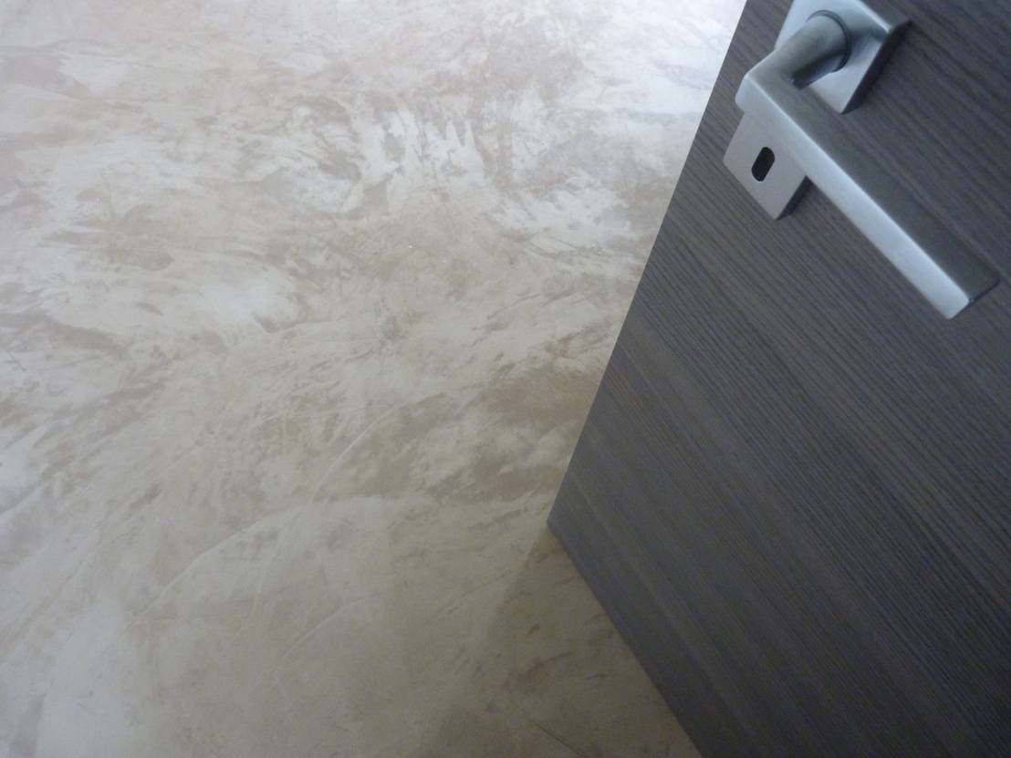 Pavimenti in microcemento ad alte prestazioni di pavimento moderno ...
