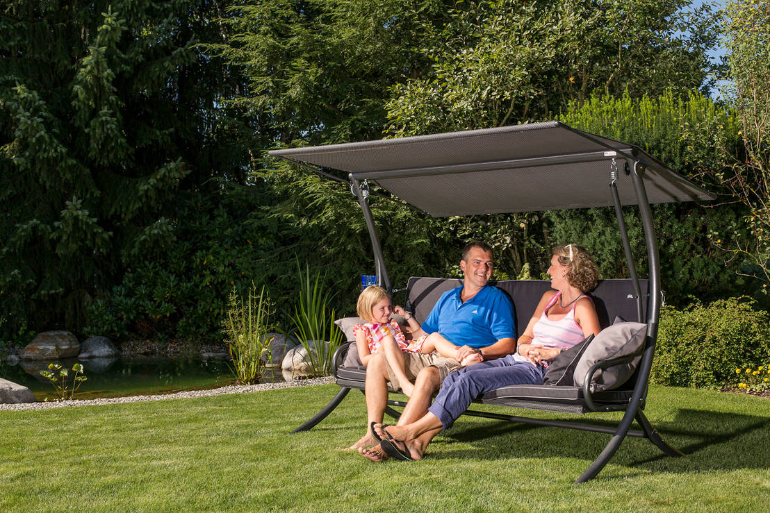 Hollywoodschaukeln Und Hollywoodschaukel Zubehor By S T Handels Gmbh Homify