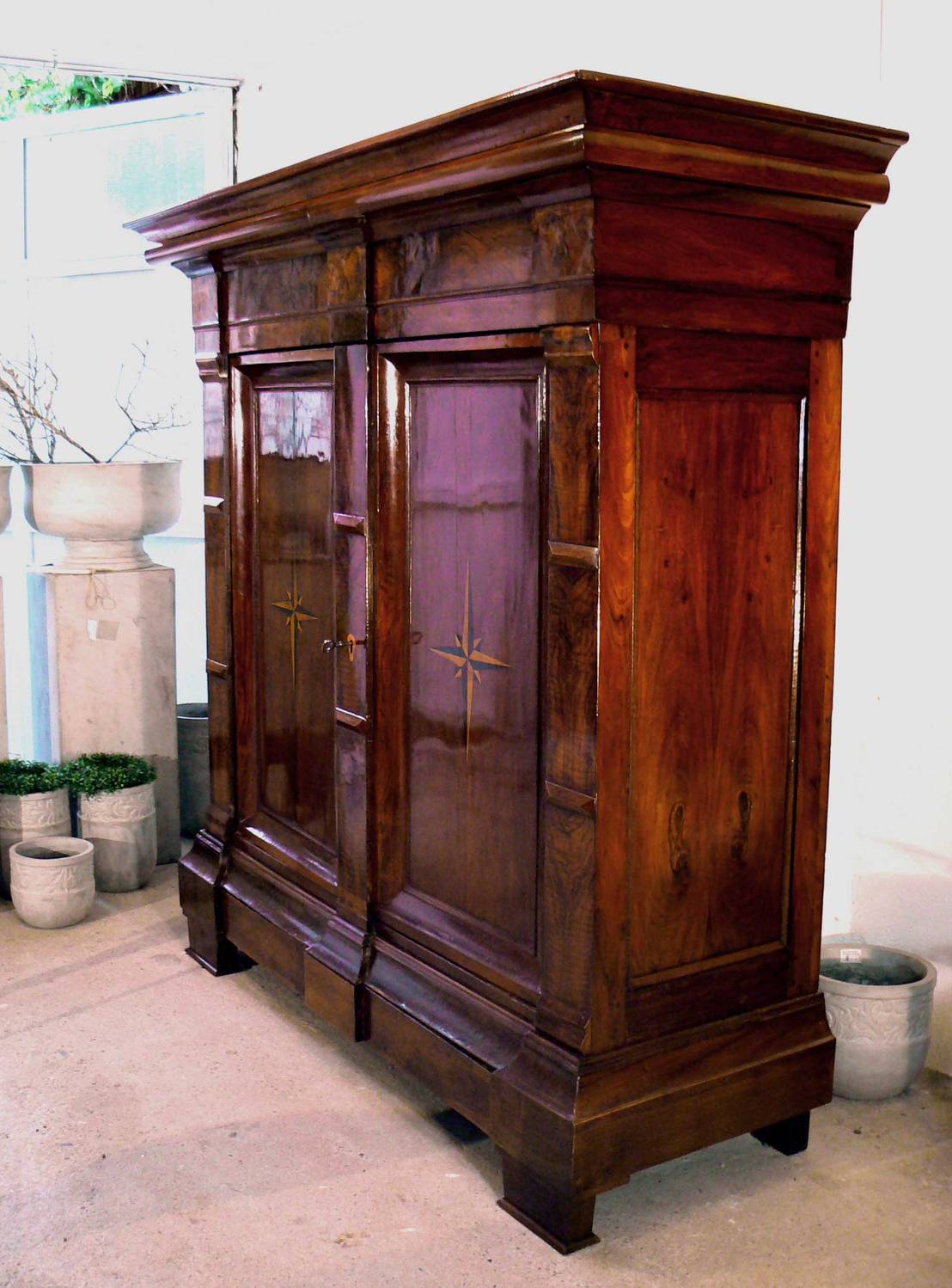 Musealer Hallenschrank Klassizismus Louis Seize Um 1790 By