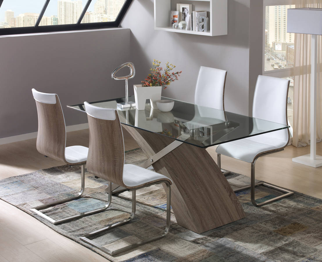 Todos a comer: ideas en mesas y sillas von Merkamueble | homify Todos a comer: ideas en mesas y sillas von Merkamueble | homify