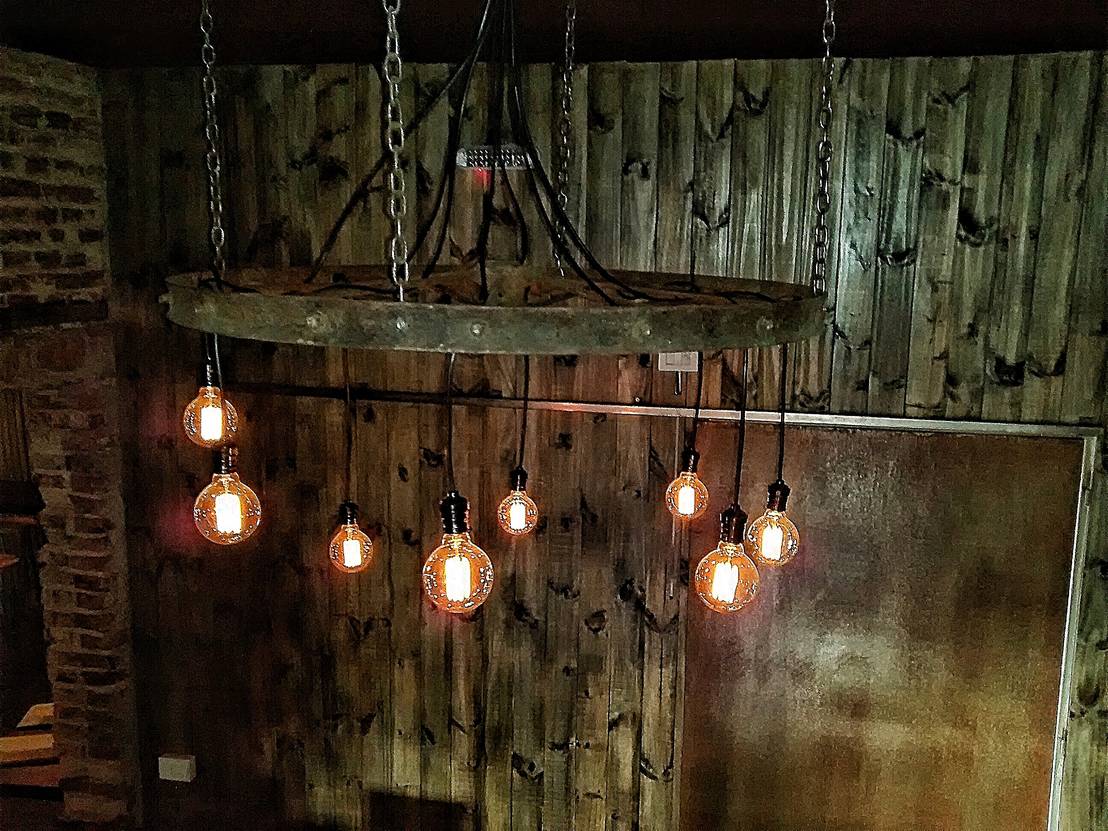 LAMPARAS COLGANTES FOCOS EDISON EN ANTIGUA RUEDA DE HIERRO homify