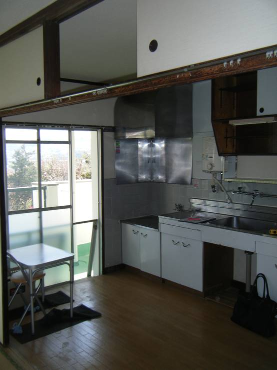 The sparkling makeover of a dingy home homify