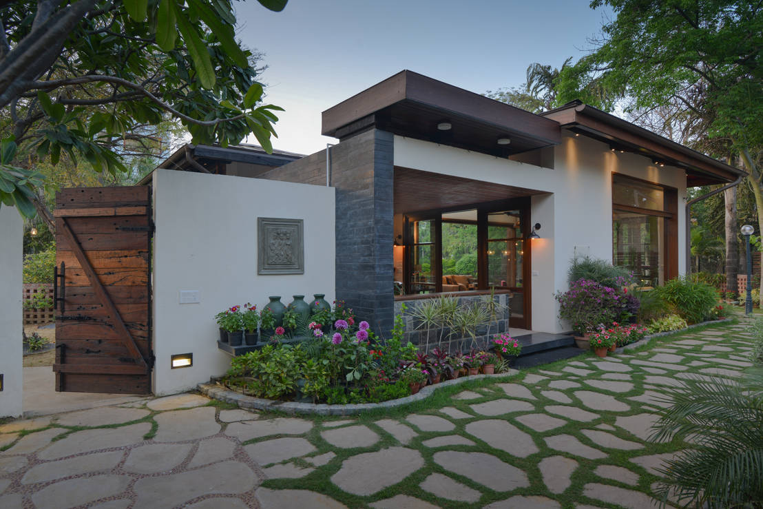 An updated Indian farmhouse