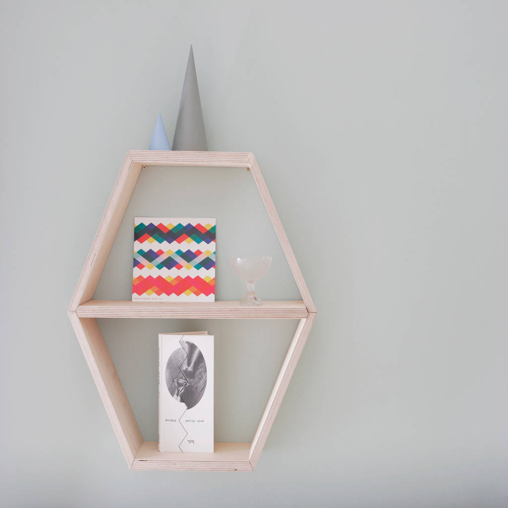 Bee hive shelf wie ein kino 아이 방수납 호미파이 & homify