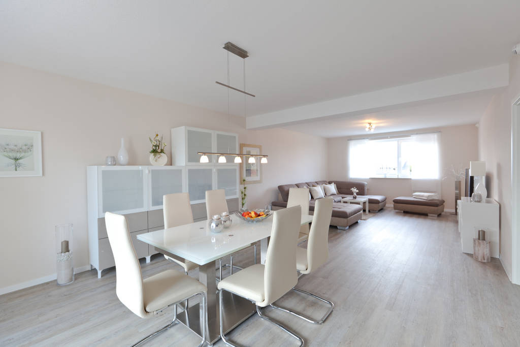 Wohn Esszimmer Der Wohnung 3 Nach Der Sanierung Von Maklerkontor Brand Co Immobilienmakler Gmbh Co Kg Homify
