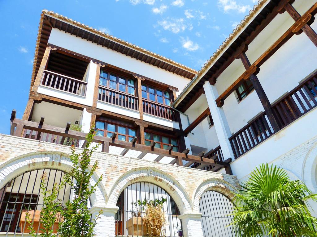 Pérgola con vigas de madera homify jardínpérgolas, toldos e