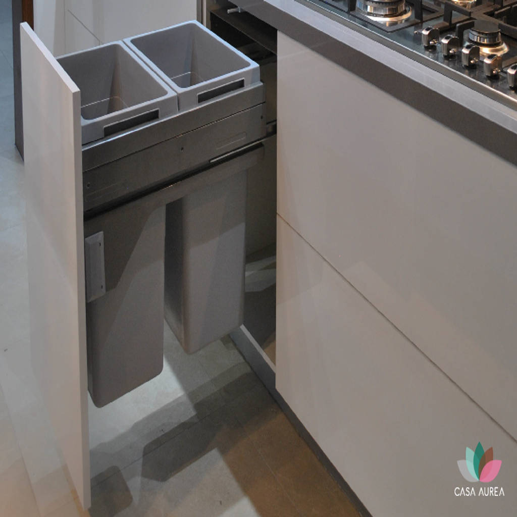 Bote de basura en cocina integral de casa áurea moderno plástico | homify