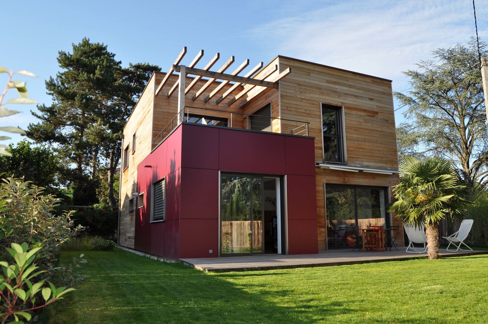 Fachadas Históricas De La Ciudad Con Ventanas Balcón Puertas En El Sur De Alemania Abril