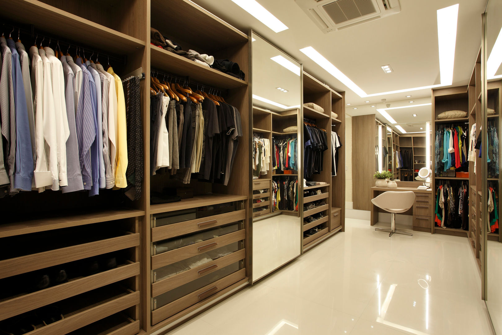 7 Walk in Closets Perfectos Para Casas Modernas Homify