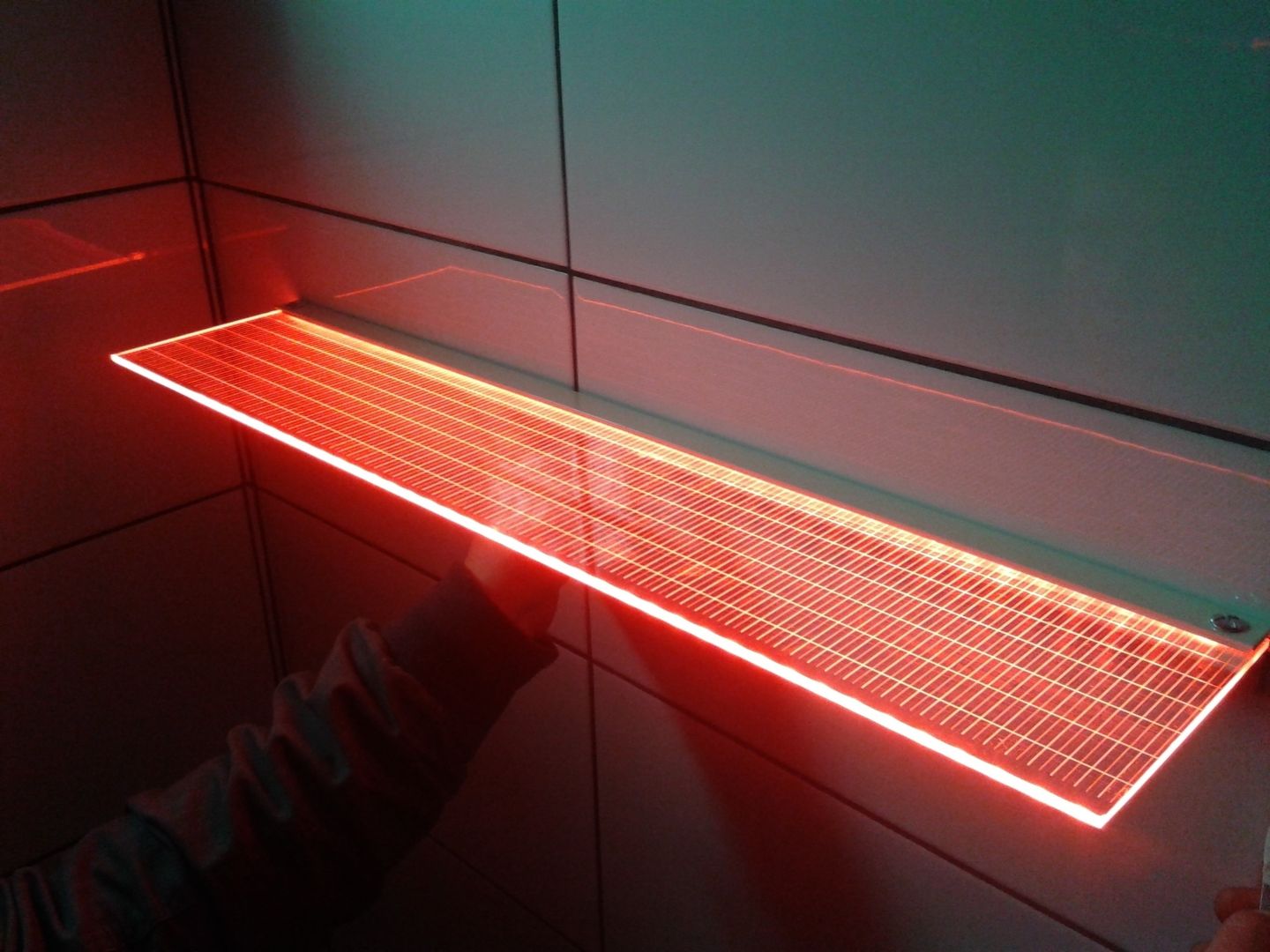 Floating glass shelves homify