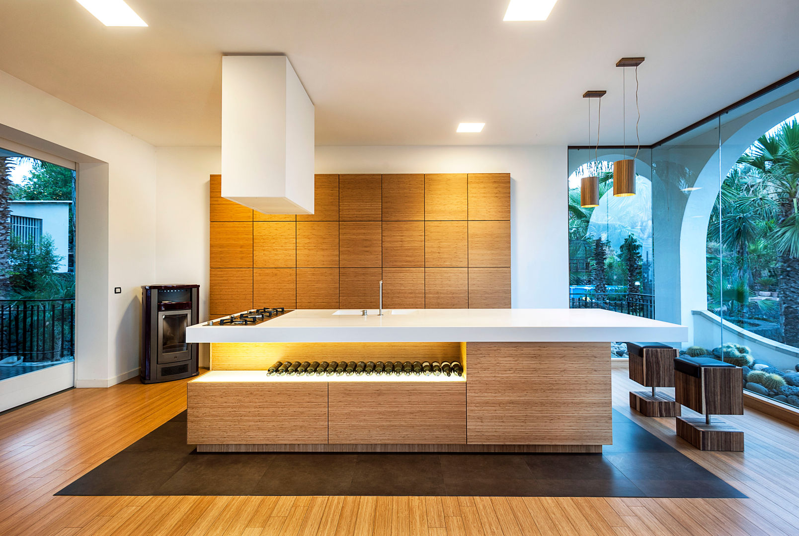 Maßgefertigte Designer-Möbel aus Holz | homify
