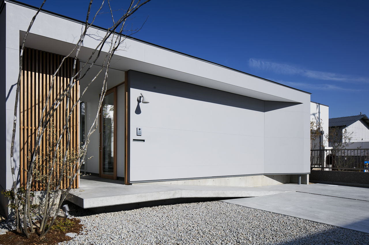 外観はシンプル！室内は多彩に！片流れ屋根の家 | homify
