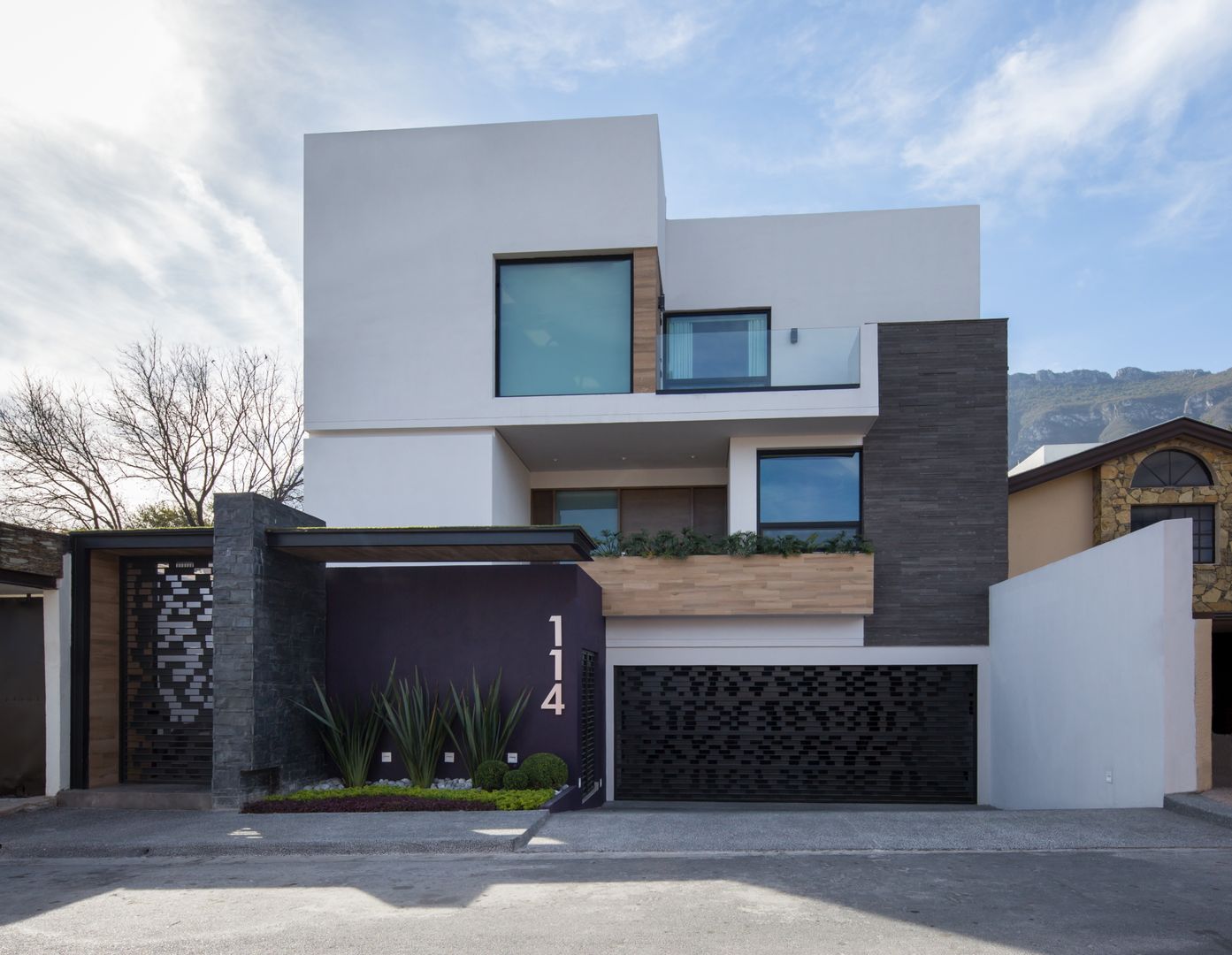 Dazzling Touches for a Modern Family Home | homify