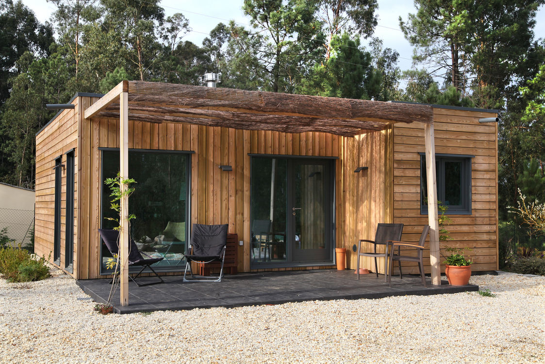 Modern wooden house you'll need in your life (floor plan included