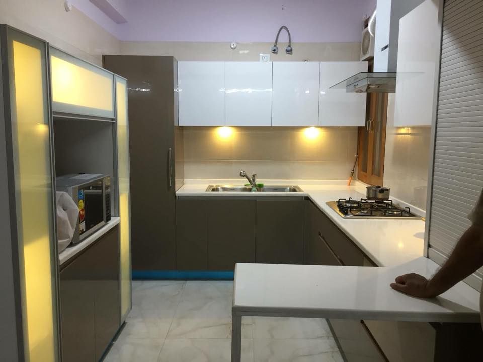 Modular kitchen and furniture design ideas by interior designers in ...