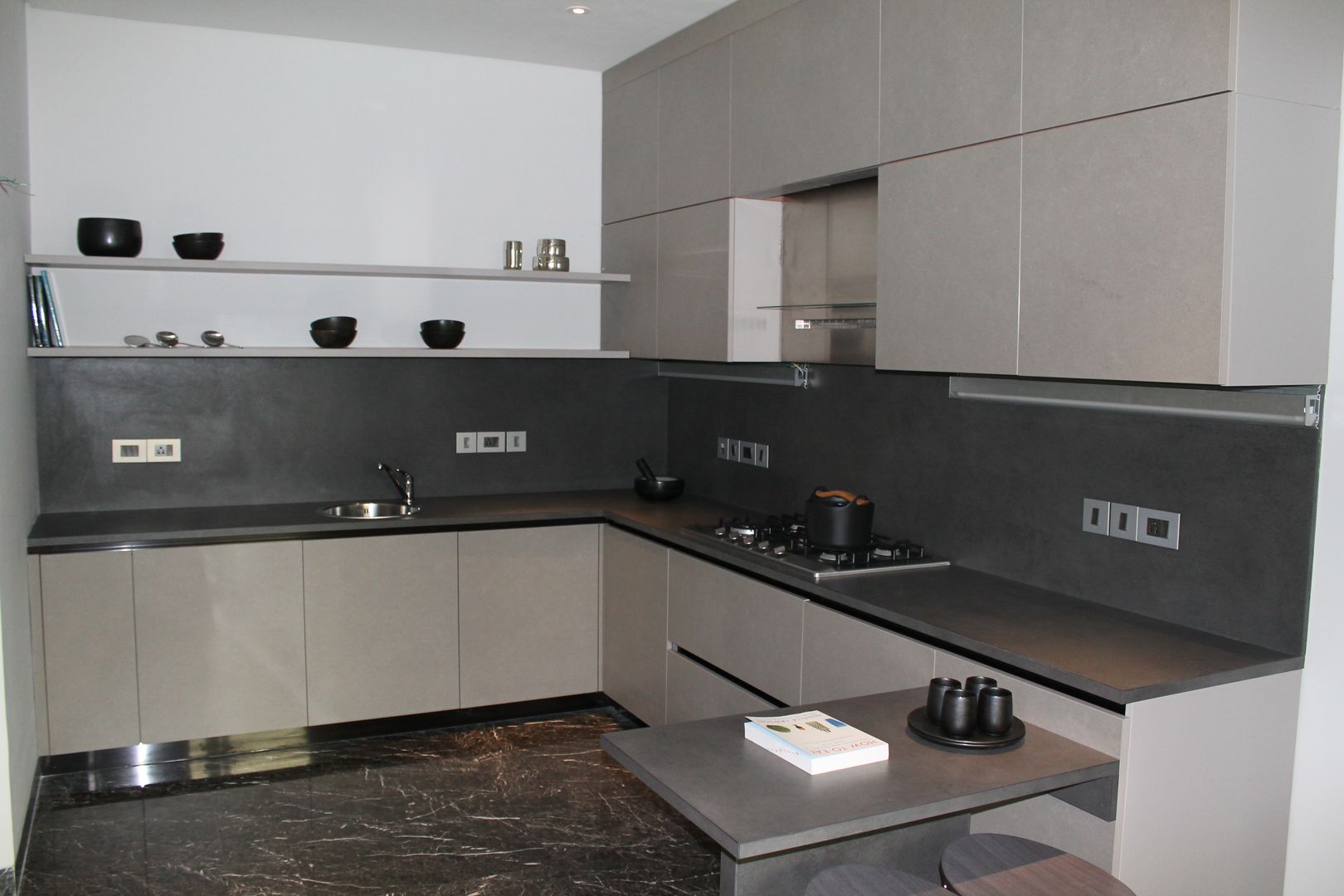 9 modern kitchens designed by interior designers in Delhi | homify