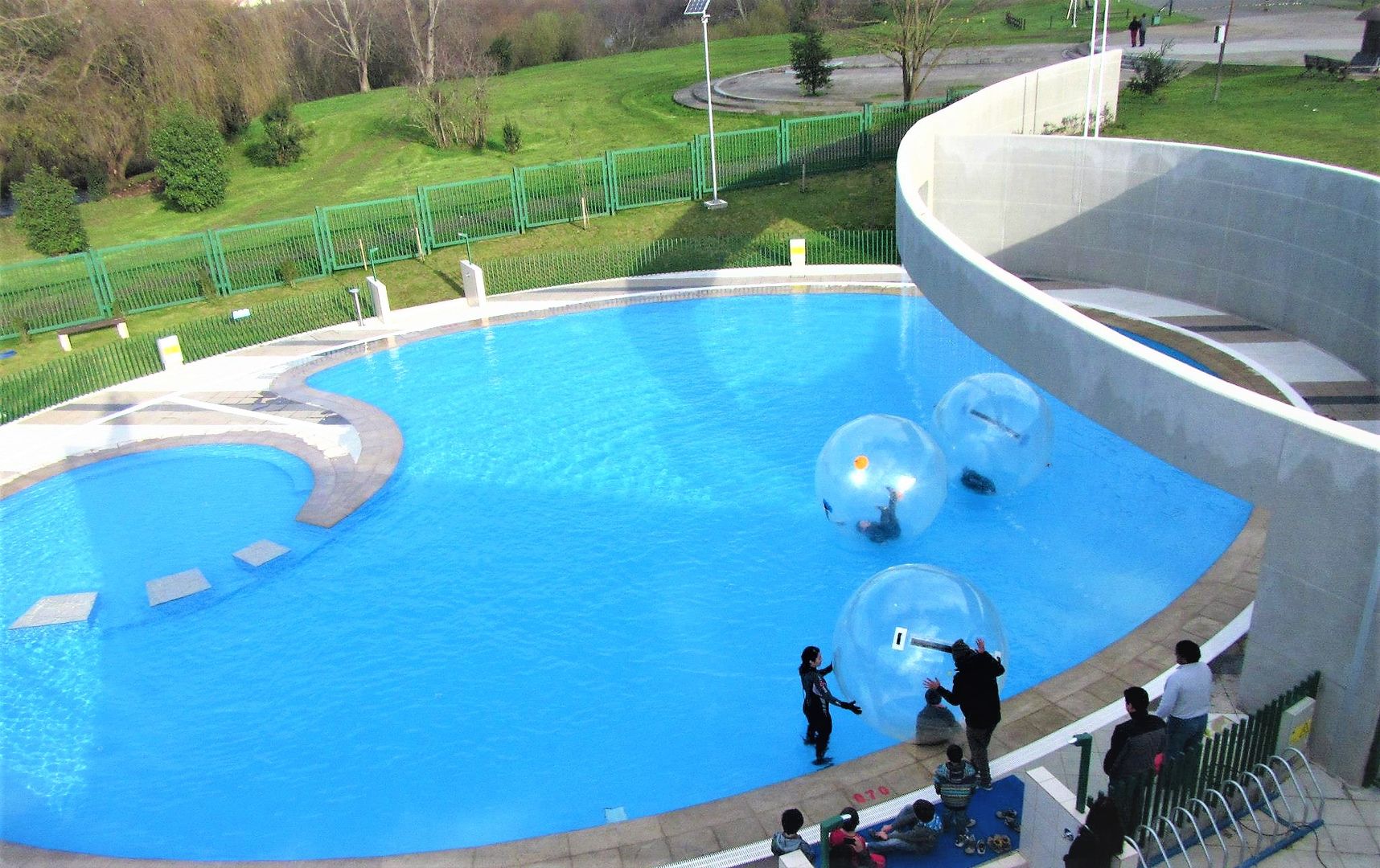 Construcción de piscina en el Parque Pleistocénico en Osorno homify