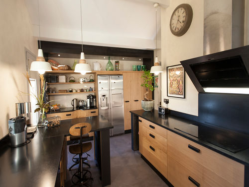 10 مطابخ بلمسات من اللون الأسود homify
