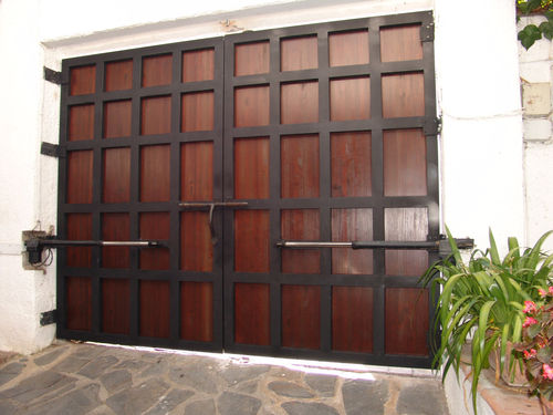 cierre simple para puerta de granero, puertas dobles, portones, garage y  cobertizo - gancho y armella de hierro - elemento de decoración brillante 