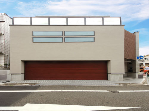 屋上テラスとビルトインガレージのあるモダンな住まい Homify